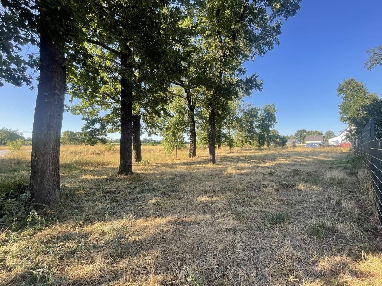 Prodej pozemku 400 m², Pfarrholz 12, Pegau, Sasko Prodej pozemku 400 m², Pfarrholz 12, Pegau, Sasko