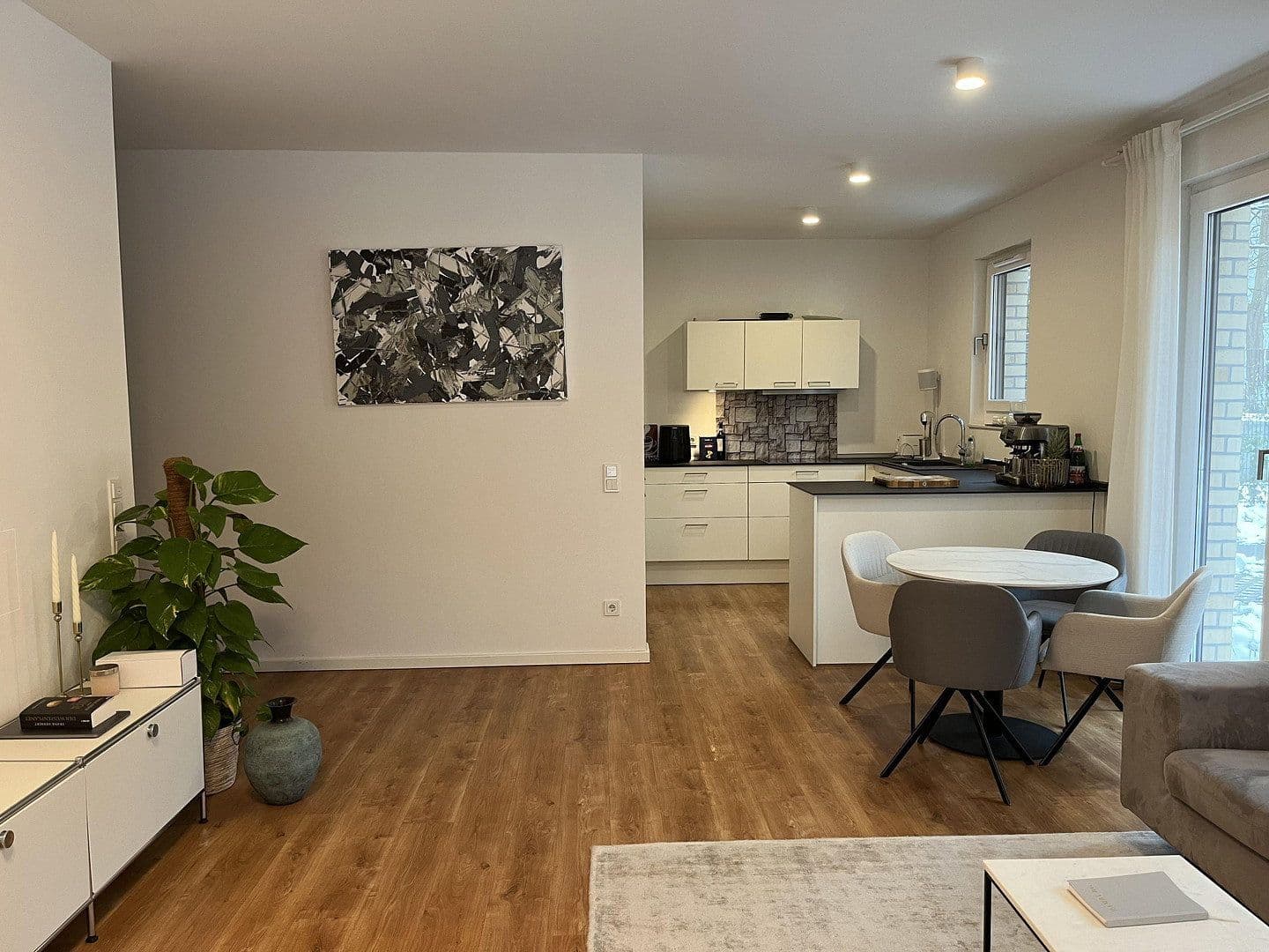 Pronájem bytu 3+1 86 m², Uhlenhorster Weg 29A, Hamburg, Hamburg Pronájem bytu 3+1 86 m², Uhlenhorster Weg 29A, Hamburg, Hamburg