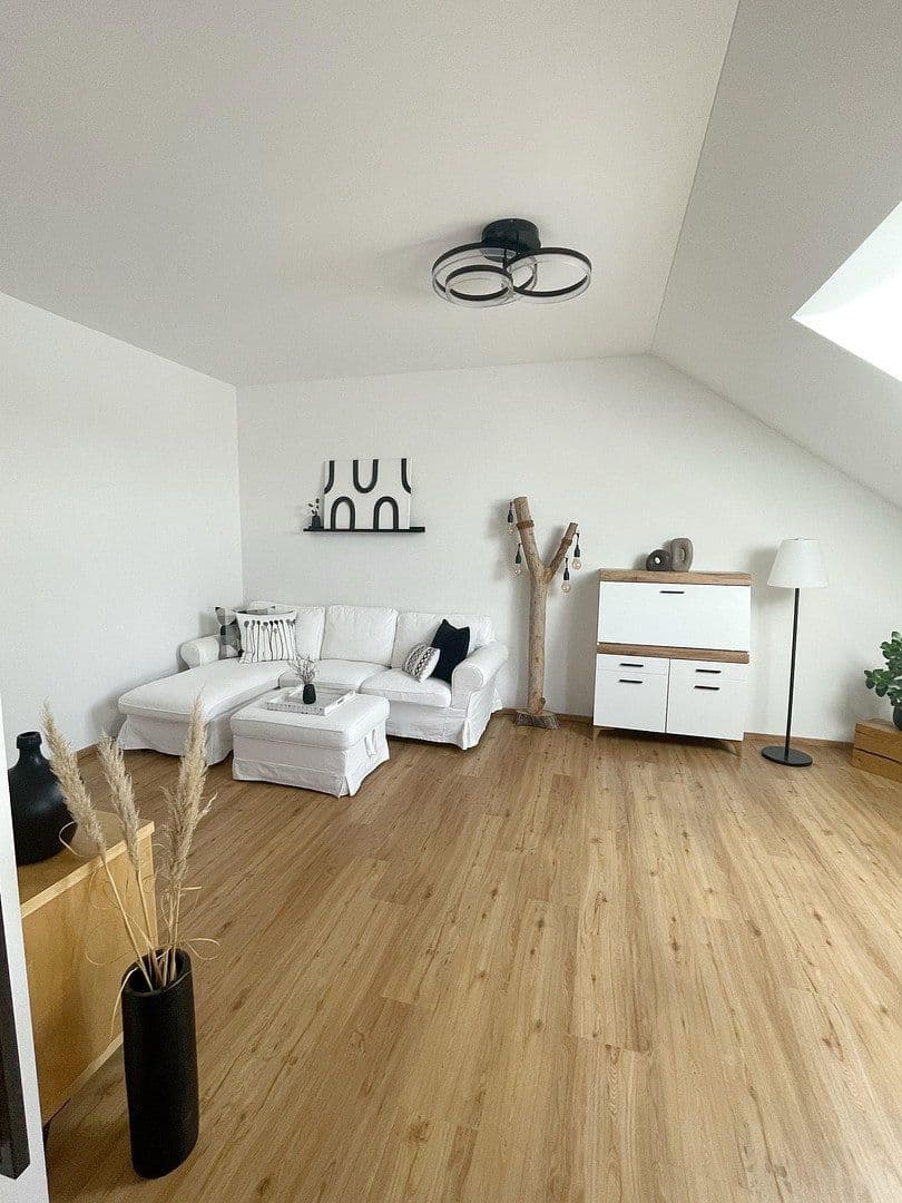 Pronájem bytu 3+1 95 m², Hohenthann, Bavorsko Pronájem bytu 3+1 95 m², Hohenthann, Bavorsko