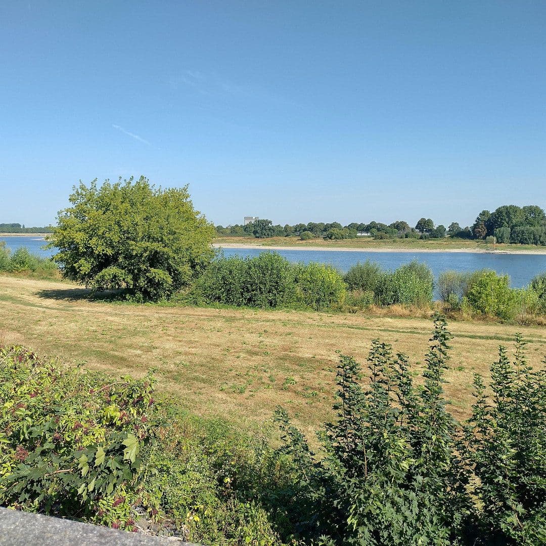 Prodej bytu 4+1 102 m², Neuss, Severní Porýní-Vestfálsko Prodej bytu 4+1 102 m², Neuss, Severní Porýní-Vestfálsko