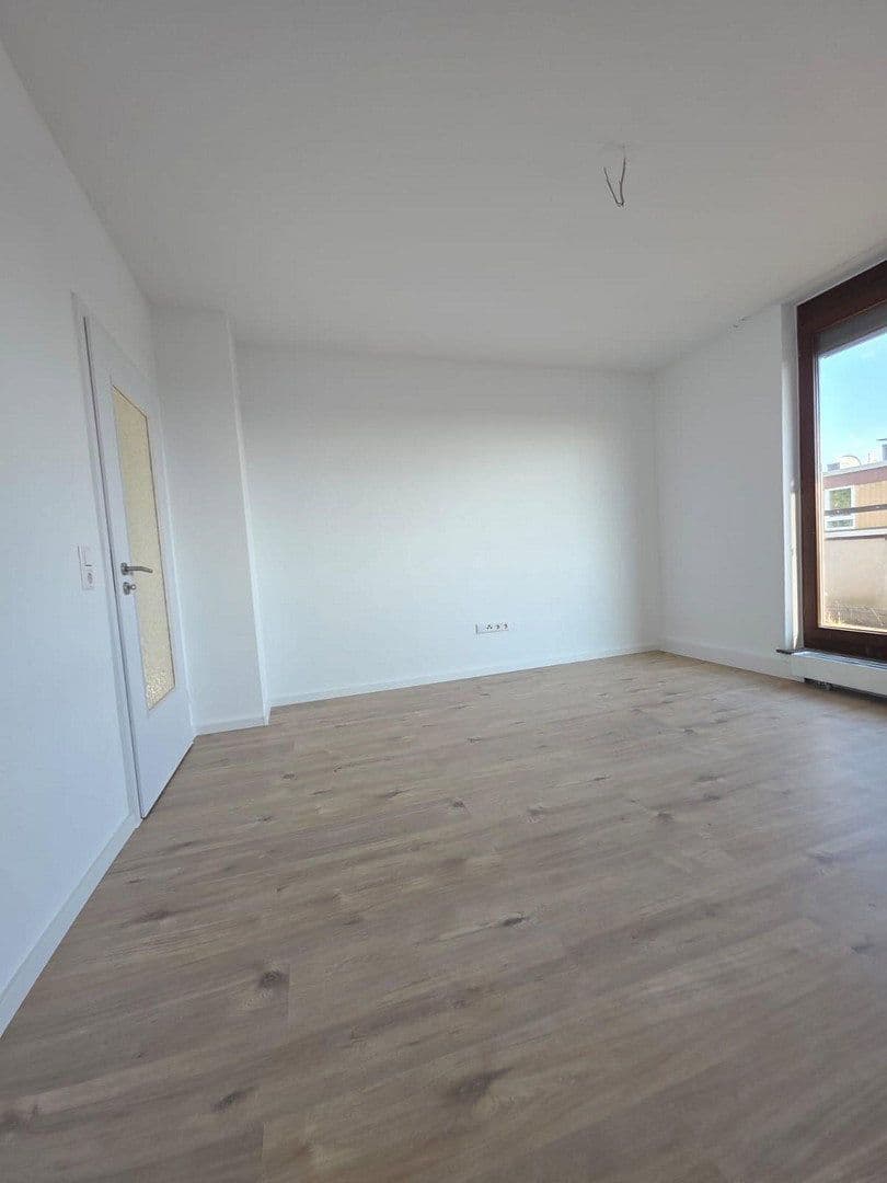 Pronájem bytu 2+1 65 m², Neckarsulm, Bádensko-Württembersko Pronájem bytu 2+1 65 m², Neckarsulm, Bádensko-Württembersko