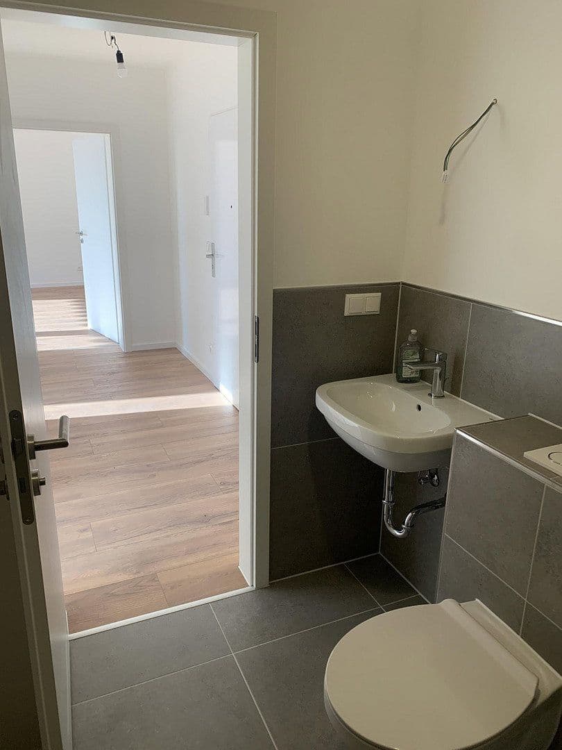 Pronájem bytu 2+1 57 m², Heddingheimer Str. 9, Hattersheim am Main, Hessen Pronájem bytu 2+1 57 m², Heddingheimer Str. 9, Hattersheim am Main, Hessen