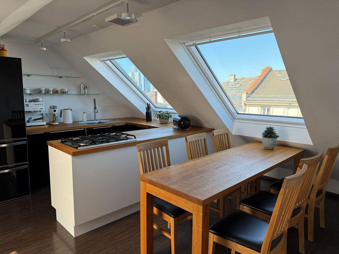 Prodej bytu 3+kk 95 m², Frankfurt am Main, Hessen Prodej bytu 3+kk 95 m², Frankfurt am Main, Hessen