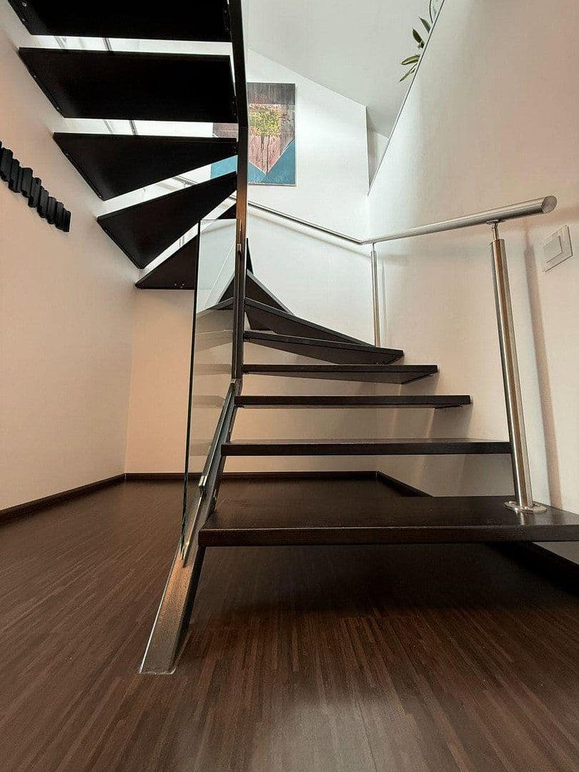 Prodej bytu 3+kk 95 m², Frankfurt am Main, Hessen Prodej bytu 3+kk 95 m², Frankfurt am Main, Hessen