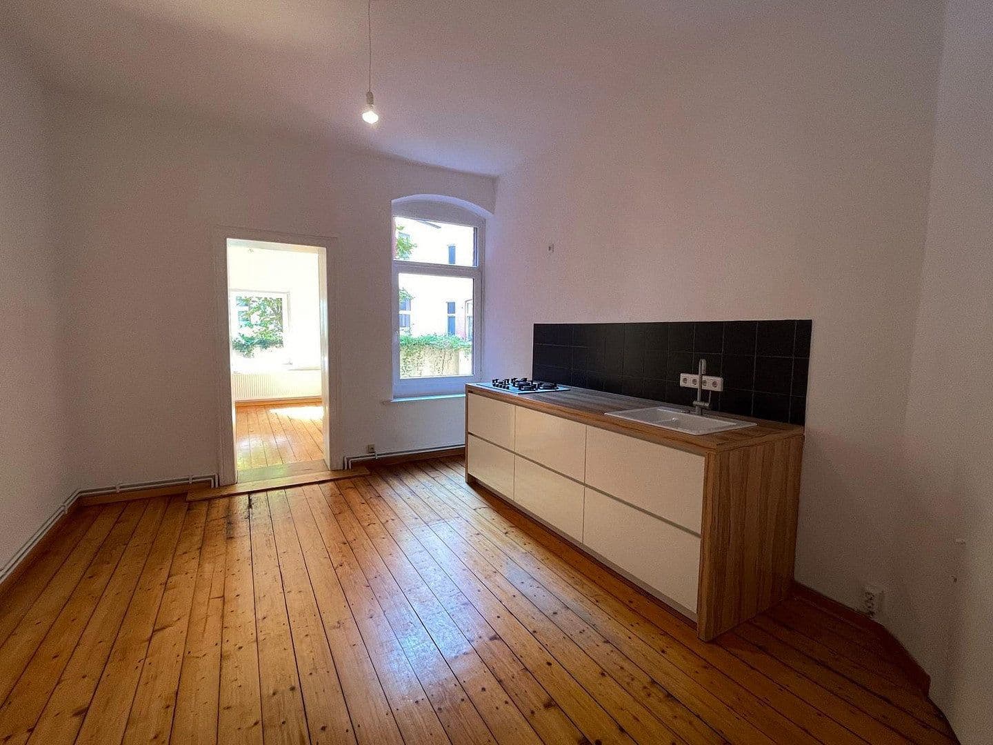 Pronájem bytu 2+1 69 m², Hahnenstraße 9, Hannover, Dolní Sasko Pronájem bytu 2+1 69 m², Hahnenstraße 9, Hannover, Dolní Sasko