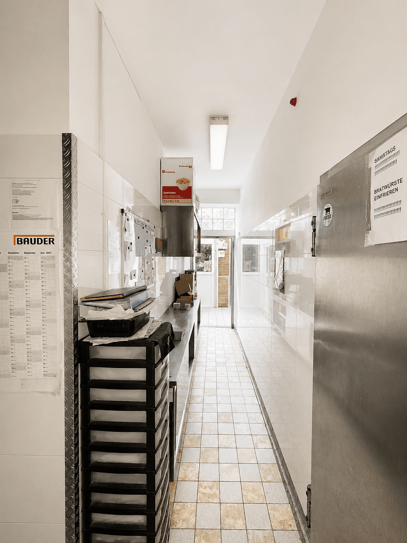 Pronájem nebytového prostoru 137 m², Von-der-Tann-Straße 156, Nürnberg, Bavorsko Pronájem nebytového prostoru 137 m², Von-der-Tann-Straße 156, Nürnberg, Bavorsko