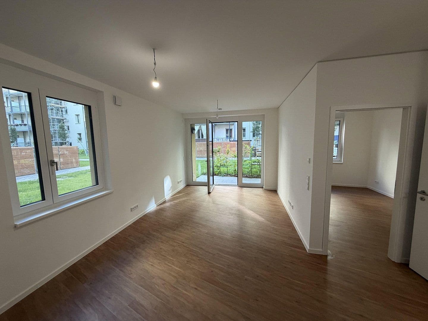 Pronájem bytu 2+1 61 m², Sonntagstr. 23, Berlin, Berlín Pronájem bytu 2+1 61 m², Sonntagstr. 23, Berlin, Berlín