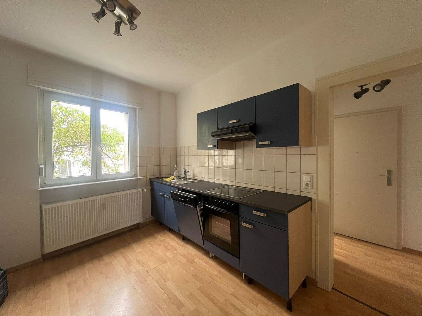 Pronájem bytu 2+1 65 m², Weiherstraße 3, Mannheim, Bádensko-Württembersko Pronájem bytu 2+1 65 m², Weiherstraße 3, Mannheim, Bádensko-Württembersko