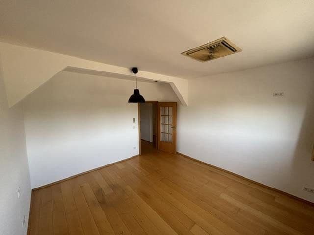 Pronájem bytu 3+1 85 m², Wiesbaden, Hessen Pronájem bytu 3+1 85 m², Wiesbaden, Hessen