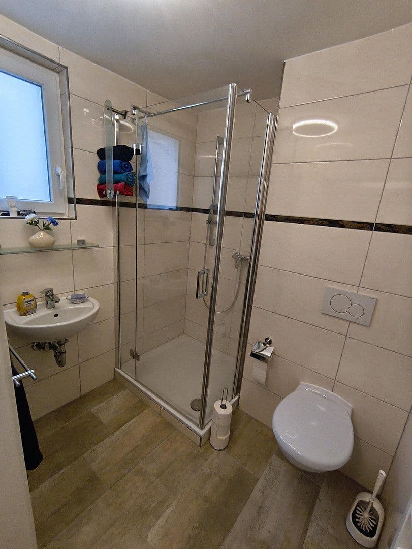 Prodej domu 83 m², pozemek 190 m², Neugasse 38, Ober-Mörlen, Hessen Prodej domu 83 m², pozemek 190 m², Neugasse 38, Ober-Mörlen, Hessen