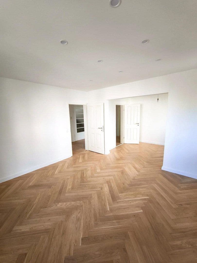 Prodej bytu 4+1 93 m², Stuttgart, Bádensko-Württembersko Prodej bytu 4+1 93 m², Stuttgart, Bádensko-Württembersko
