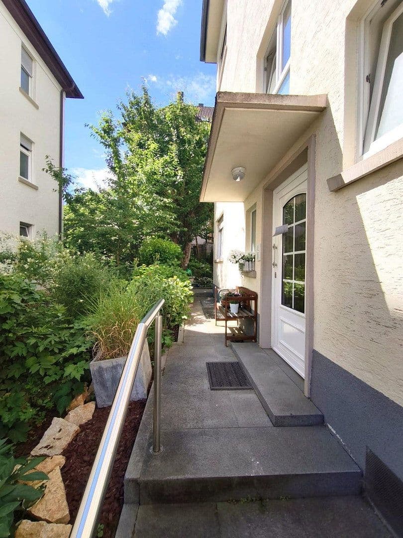 Prodej bytu 4+1 93 m², Stuttgart, Bádensko-Württembersko Prodej bytu 4+1 93 m², Stuttgart, Bádensko-Württembersko