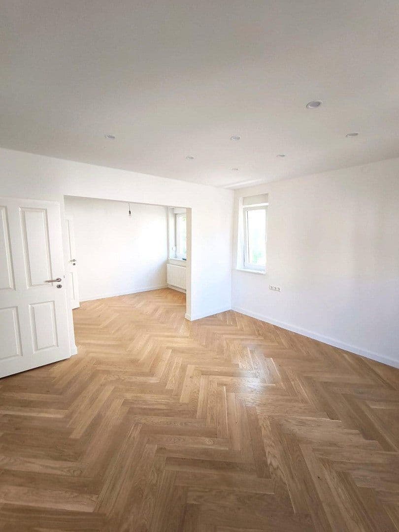 Prodej bytu 4+1 93 m², Stuttgart, Bádensko-Württembersko Prodej bytu 4+1 93 m², Stuttgart, Bádensko-Württembersko