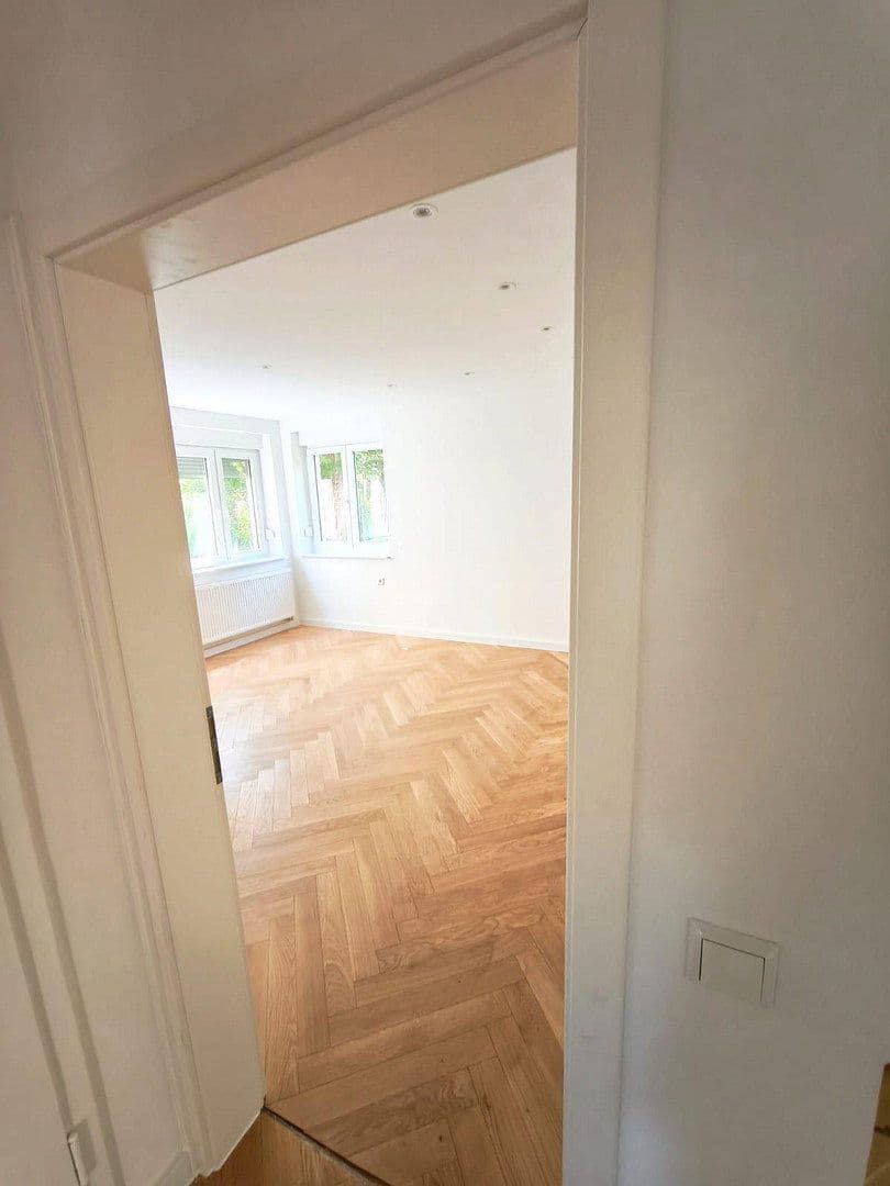 Prodej bytu 4+1 93 m², Stuttgart, Bádensko-Württembersko Prodej bytu 4+1 93 m², Stuttgart, Bádensko-Württembersko