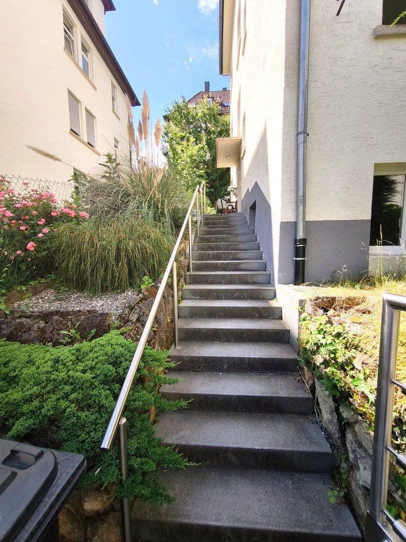 Prodej bytu 4+1 93 m², Stuttgart, Bádensko-Württembersko Prodej bytu 4+1 93 m², Stuttgart, Bádensko-Württembersko