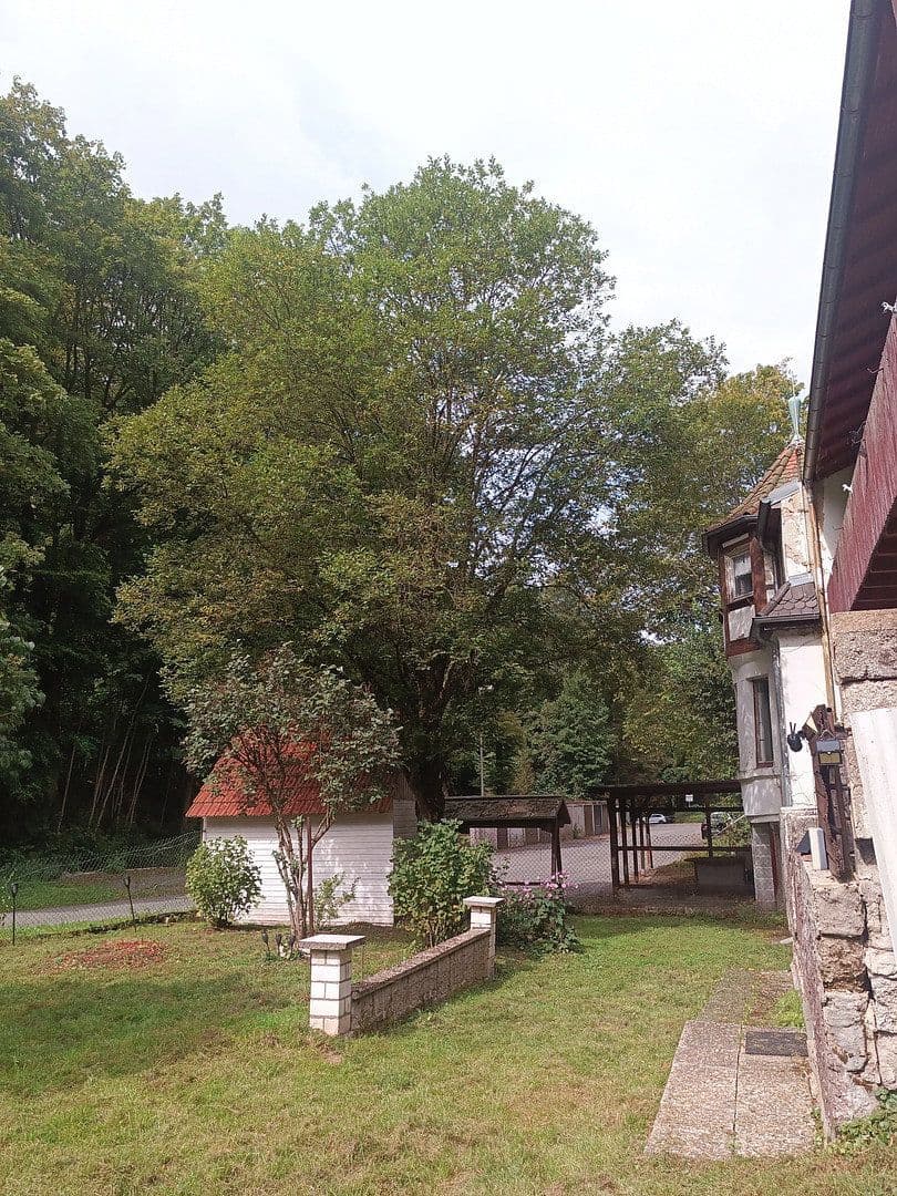 Prodej domu 180 m², pozemek 3.848 m², Wolfskehle 52, Kulmbach, Bavorsko Prodej domu 180 m², pozemek 3.848 m², Wolfskehle 52, Kulmbach, Bavorsko