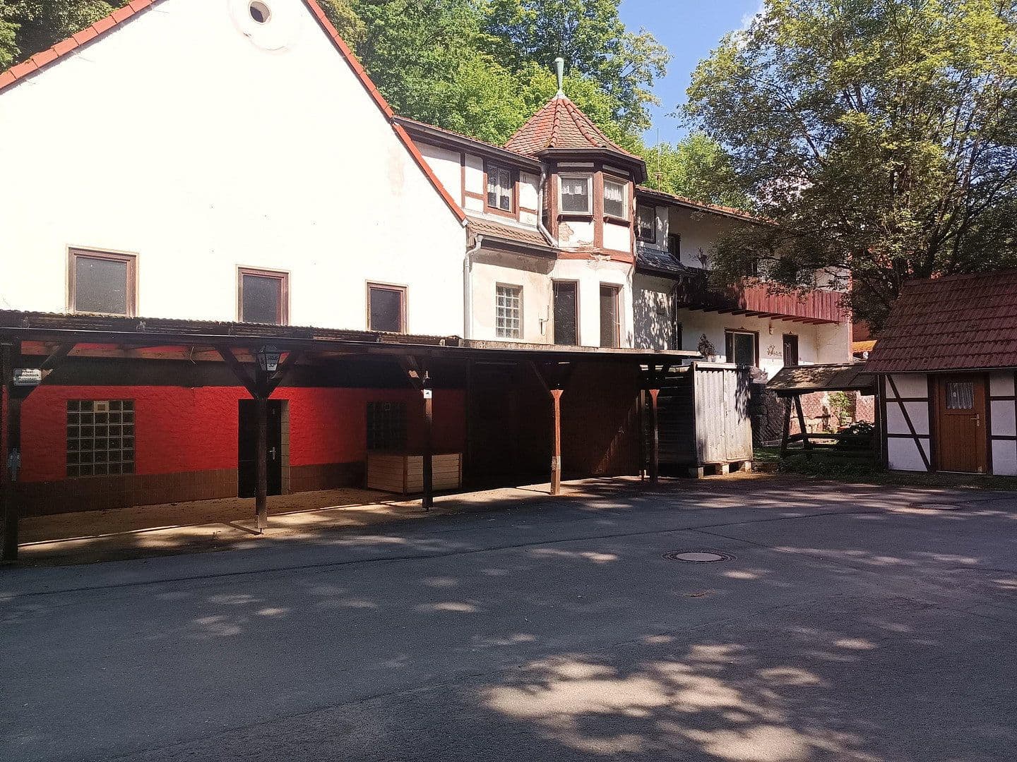 Prodej domu 180 m², pozemek 3.848 m², Wolfskehle 52, Kulmbach, Bavorsko Prodej domu 180 m², pozemek 3.848 m², Wolfskehle 52, Kulmbach, Bavorsko