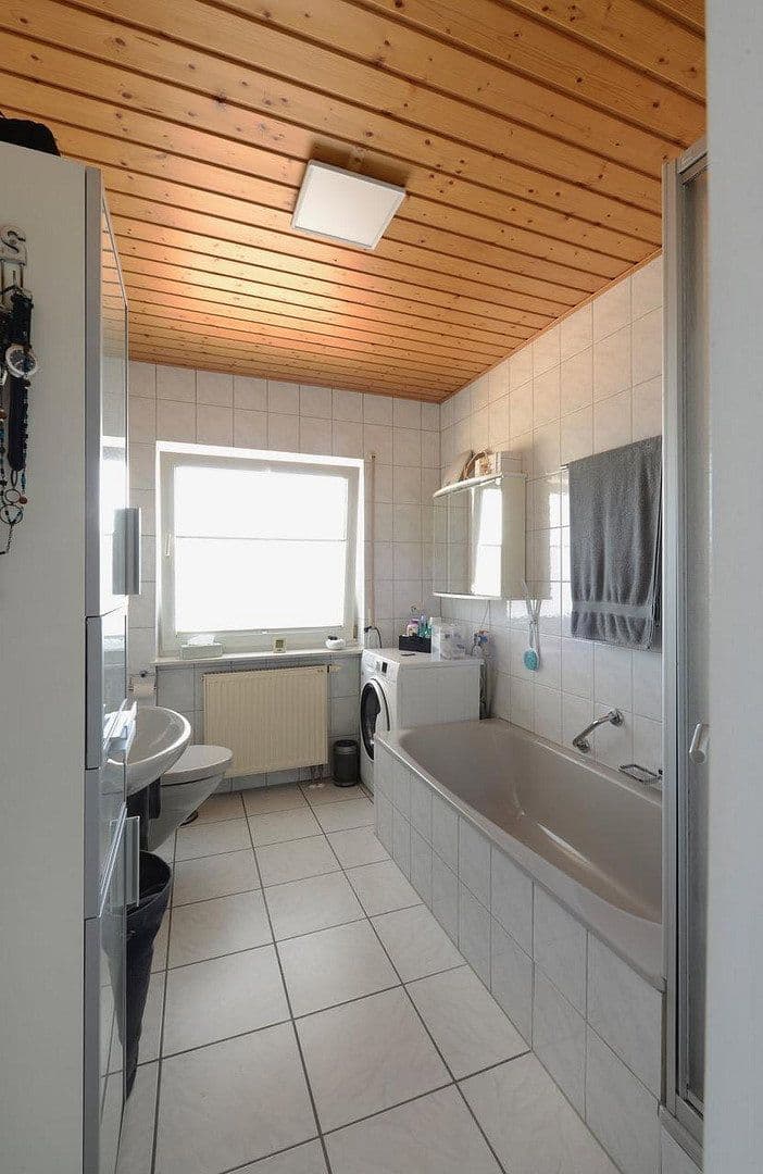 Prodej bytu 3+1 69 m², Lingenfeld, Porýní-Falc Prodej bytu 3+1 69 m², Lingenfeld, Porýní-Falc