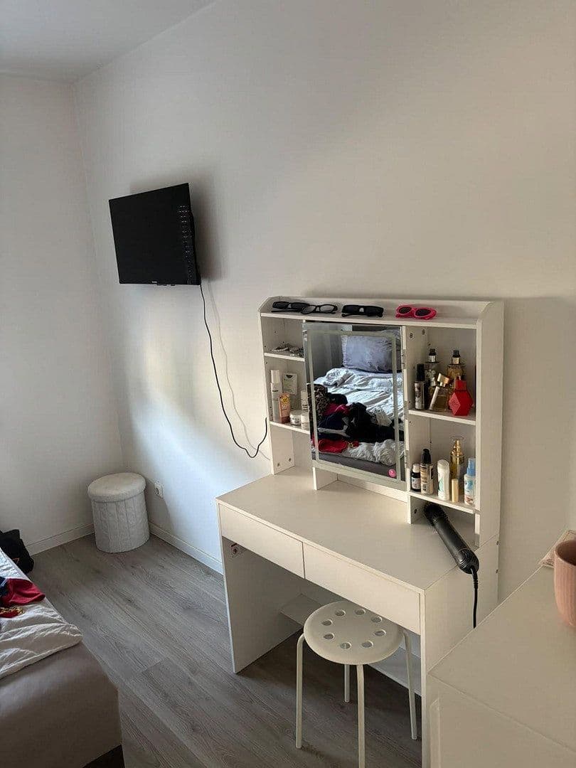 Pronájem bytu 3+1 64 m², Wattenbachstr. 12, Essen, Severní Porýní-Vestfálsko Pronájem bytu 3+1 64 m², Wattenbachstr. 12, Essen, Severní Porýní-Vestfálsko