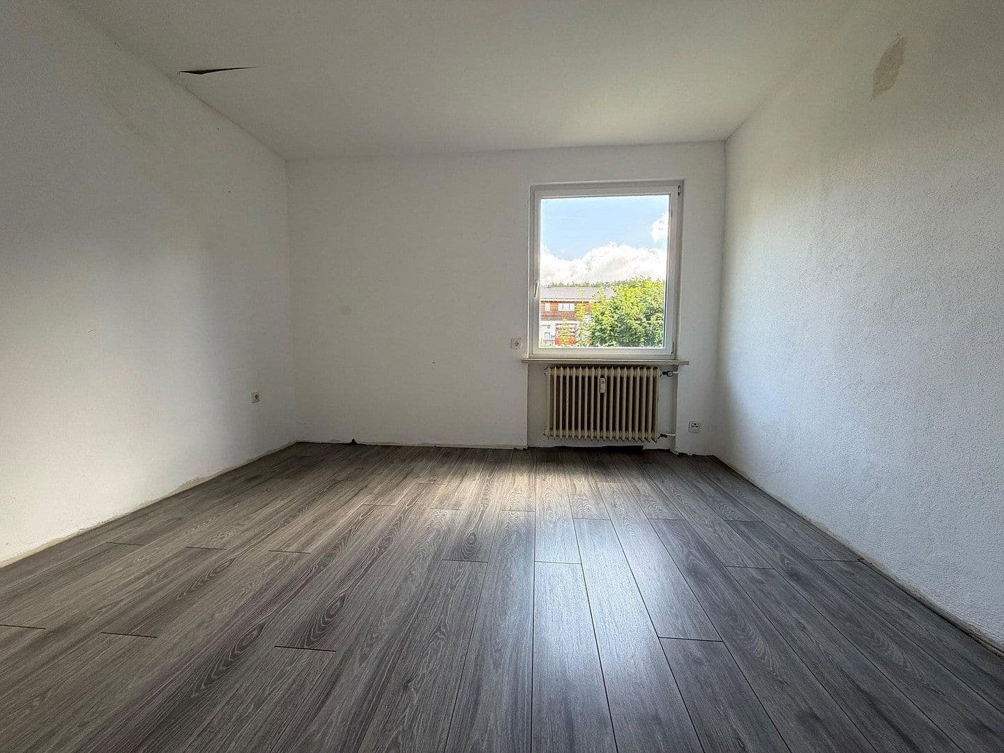 Prodej domu 275 m², pozemek 1.037 m², Bärnreuth 33, Bad Berneck im Fichtelgebirge, Bavorsko Prodej domu 275 m², pozemek 1.037 m², Bärnreuth 33, Bad Berneck im Fichtelgebirge, Bavorsko