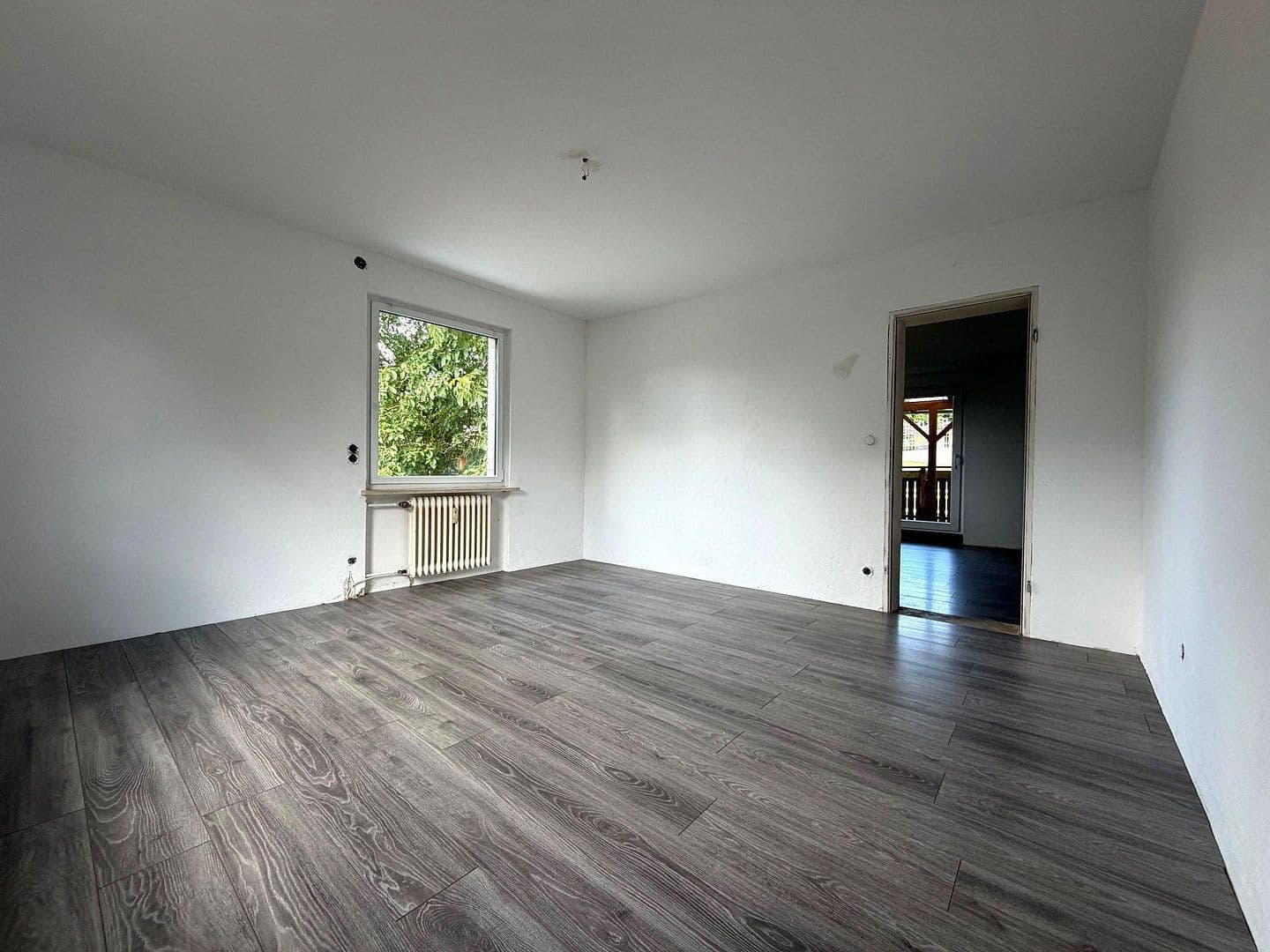 Prodej domu 275 m², pozemek 1.037 m², Bärnreuth 33, Bad Berneck im Fichtelgebirge, Bavorsko Prodej domu 275 m², pozemek 1.037 m², Bärnreuth 33, Bad Berneck im Fichtelgebirge, Bavorsko