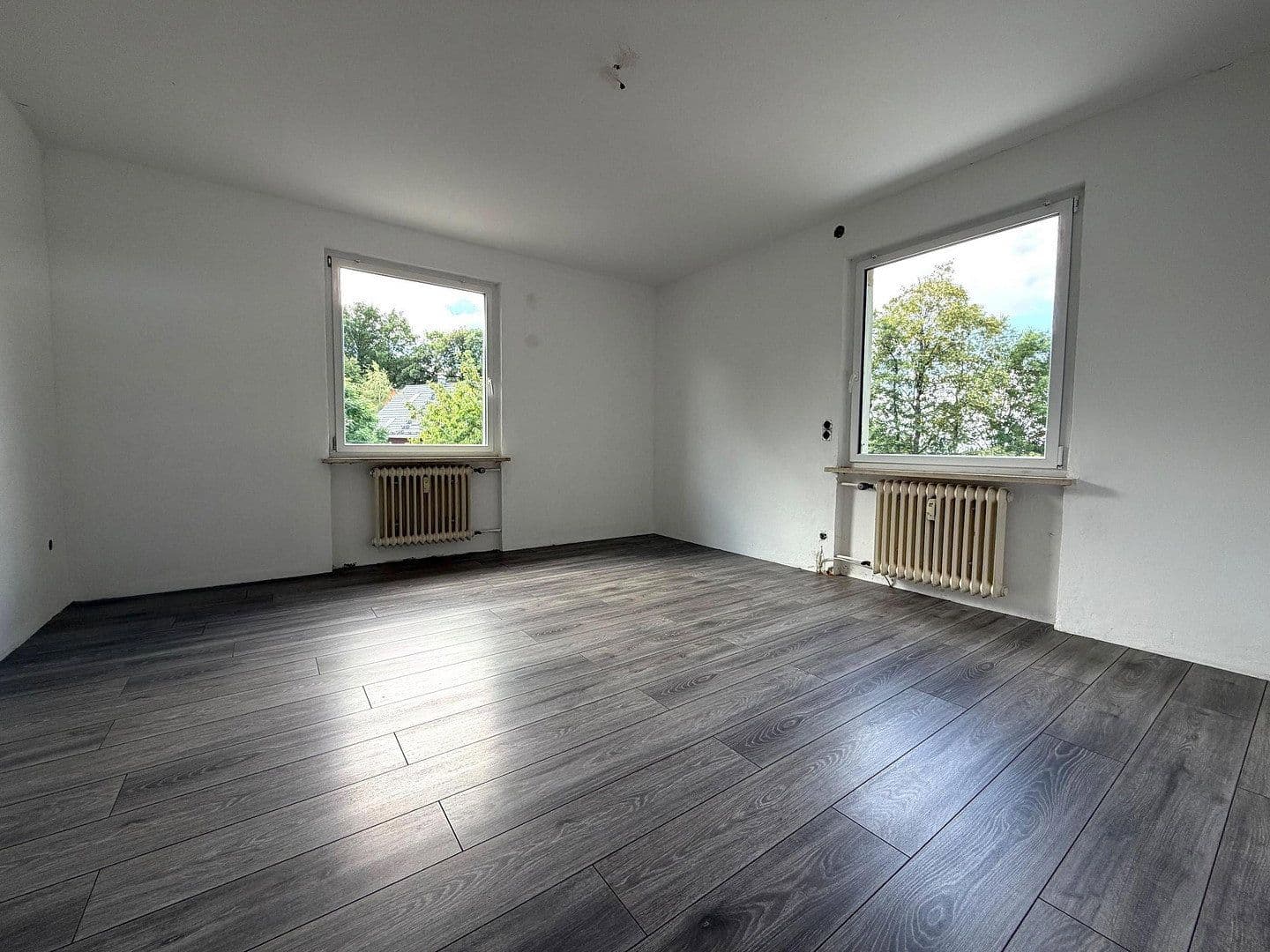 Prodej domu 275 m², pozemek 1.037 m², Bärnreuth 33, Bad Berneck im Fichtelgebirge, Bavorsko Prodej domu 275 m², pozemek 1.037 m², Bärnreuth 33, Bad Berneck im Fichtelgebirge, Bavorsko