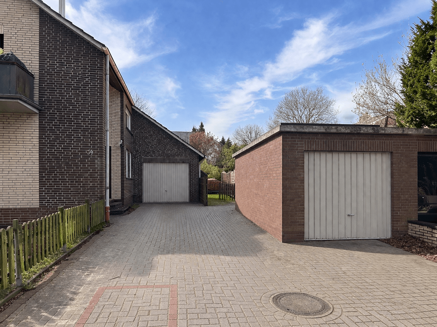 Prodej domu 174 m², pozemek 853 m², Ganderkesee, Dolní Sasko Prodej domu 174 m², pozemek 853 m², Ganderkesee, Dolní Sasko
