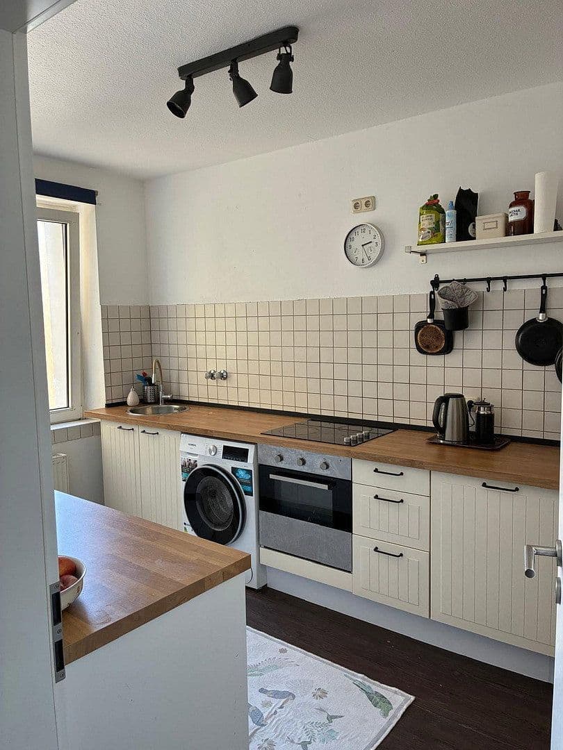 Pronájem bytu 3+1 80 m², Almastr. 11, Essen, Severní Porýní-Vestfálsko Pronájem bytu 3+1 80 m², Almastr. 11, Essen, Severní Porýní-Vestfálsko