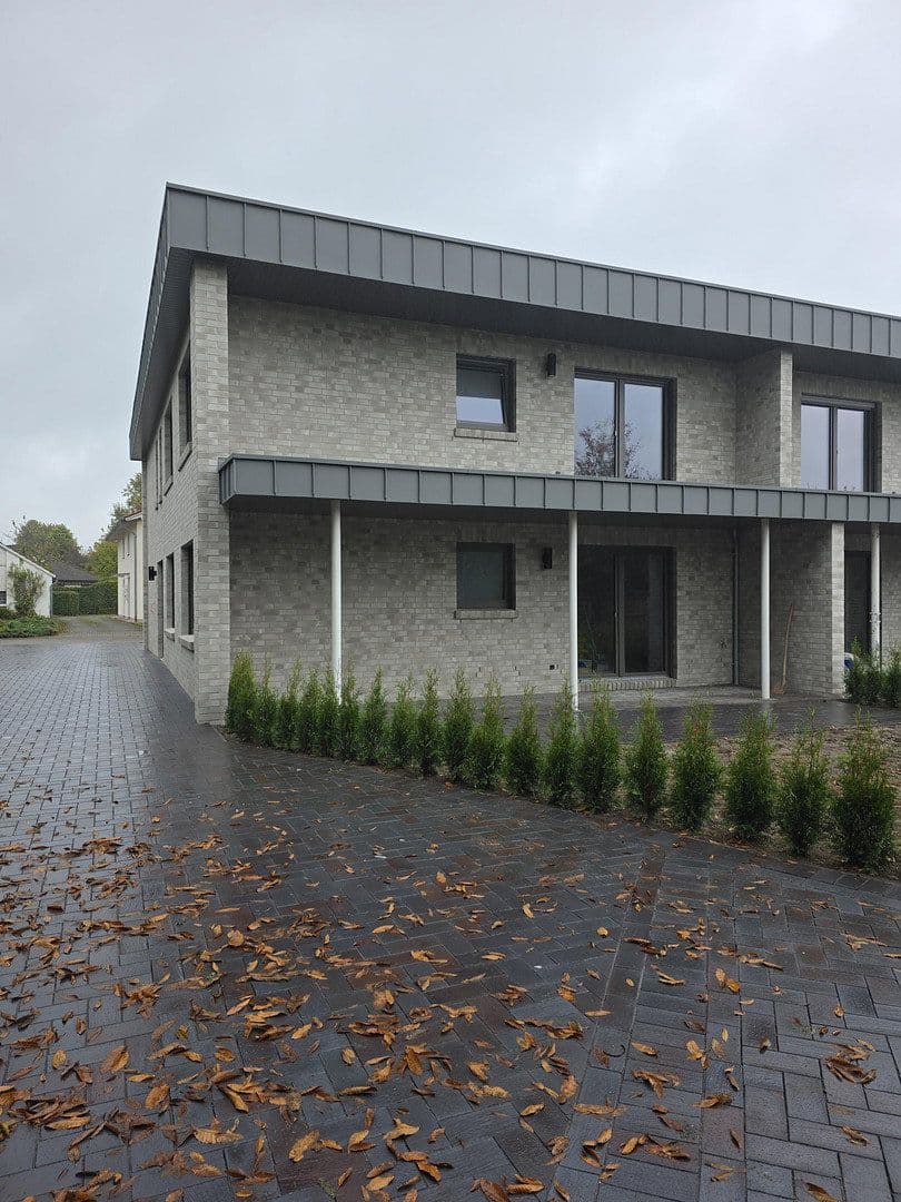 Pronájem bytu 3+1 106 m², Cloppenburg, Dolní Sasko Pronájem bytu 3+1 106 m², Cloppenburg, Dolní Sasko