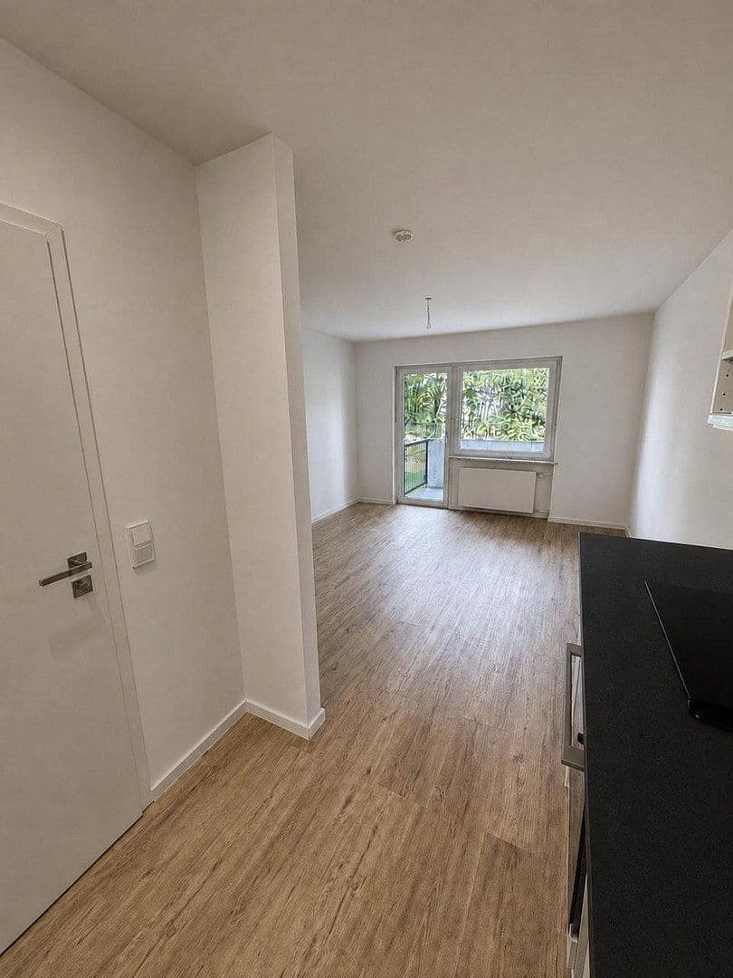 Pronájem bytu 1+1 24 m², Bad-Berneck-Straße 1, München, Bavorsko Pronájem bytu 1+1 24 m², Bad-Berneck-Straße 1, München, Bavorsko