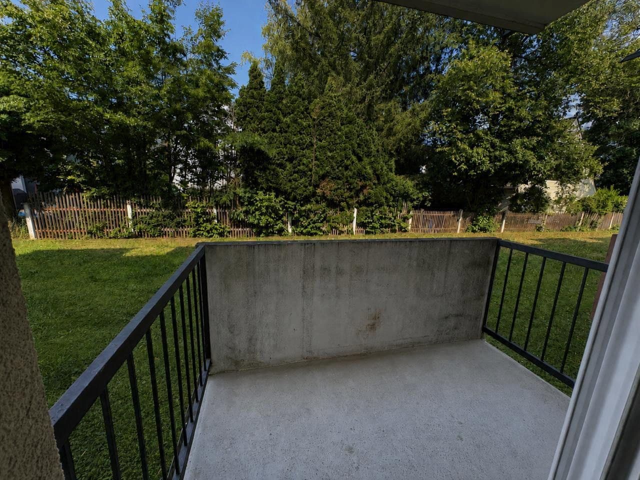 Pronájem bytu 1+1 24 m², Bad-Berneck-Straße 1, München, Bavorsko Pronájem bytu 1+1 24 m², Bad-Berneck-Straße 1, München, Bavorsko