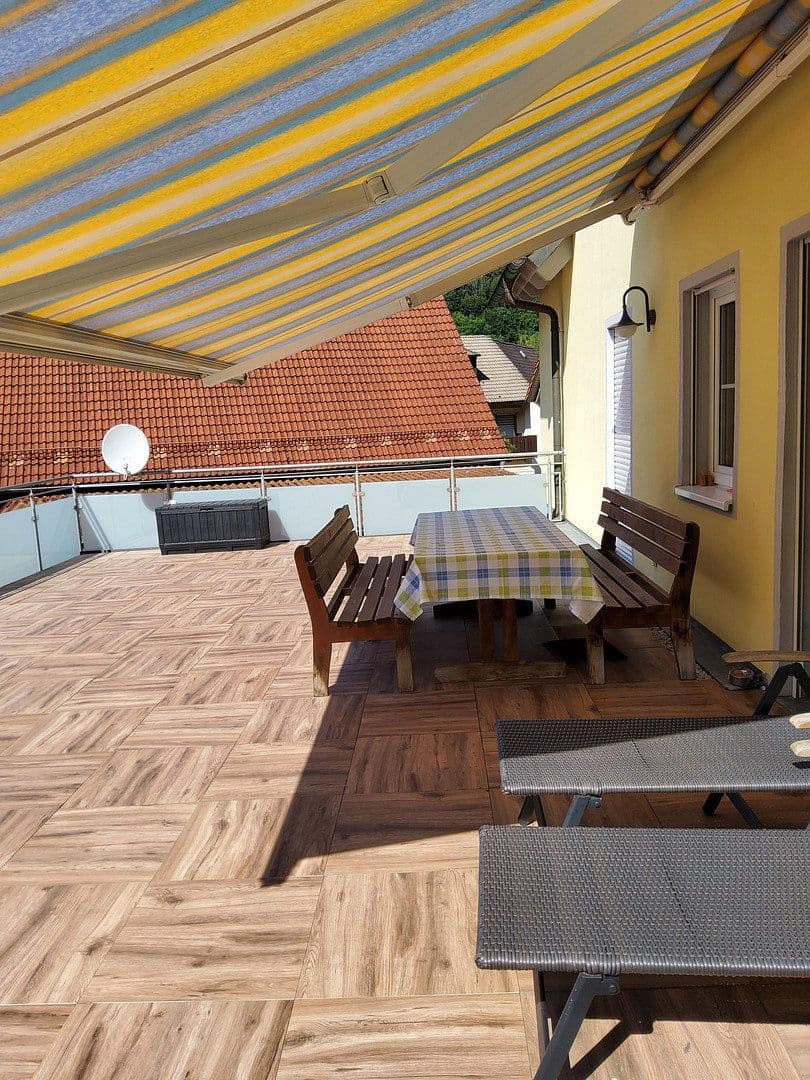 Pronájem domu 110 m², pozemek 400 m², Mühlbachstr., 14/b, Ebermannstadt, Bavorsko Pronájem domu 110 m², pozemek 400 m², Mühlbachstr., 14/b, Ebermannstadt, Bavorsko