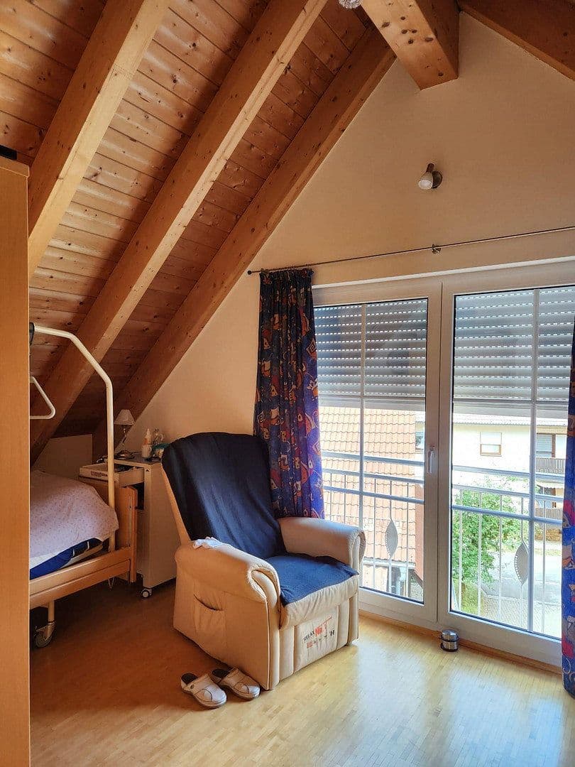 Pronájem domu 110 m², pozemek 400 m², Mühlbachstr., 14/b, Ebermannstadt, Bavorsko Pronájem domu 110 m², pozemek 400 m², Mühlbachstr., 14/b, Ebermannstadt, Bavorsko