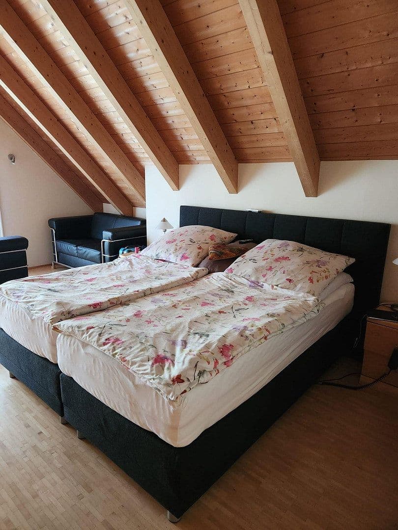 Pronájem domu 110 m², pozemek 400 m², Mühlbachstr., 14/b, Ebermannstadt, Bavorsko Pronájem domu 110 m², pozemek 400 m², Mühlbachstr., 14/b, Ebermannstadt, Bavorsko