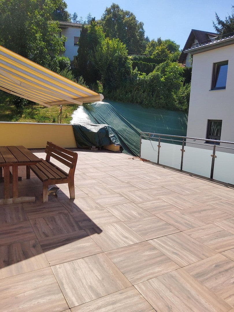 Pronájem domu 110 m², pozemek 400 m², Mühlbachstr., 14/b, Ebermannstadt, Bavorsko Pronájem domu 110 m², pozemek 400 m², Mühlbachstr., 14/b, Ebermannstadt, Bavorsko