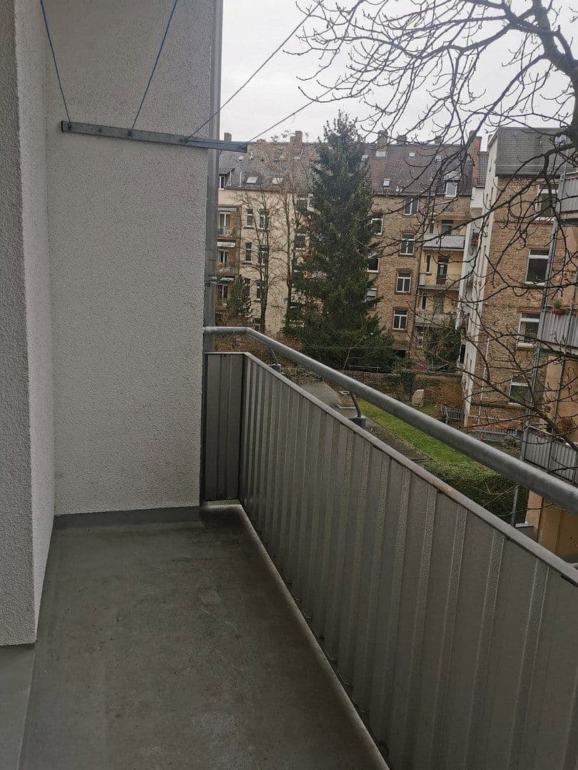Pronájem bytu 3+1 78 m², Offenbach, Hessen Pronájem bytu 3+1 78 m², Offenbach, Hessen