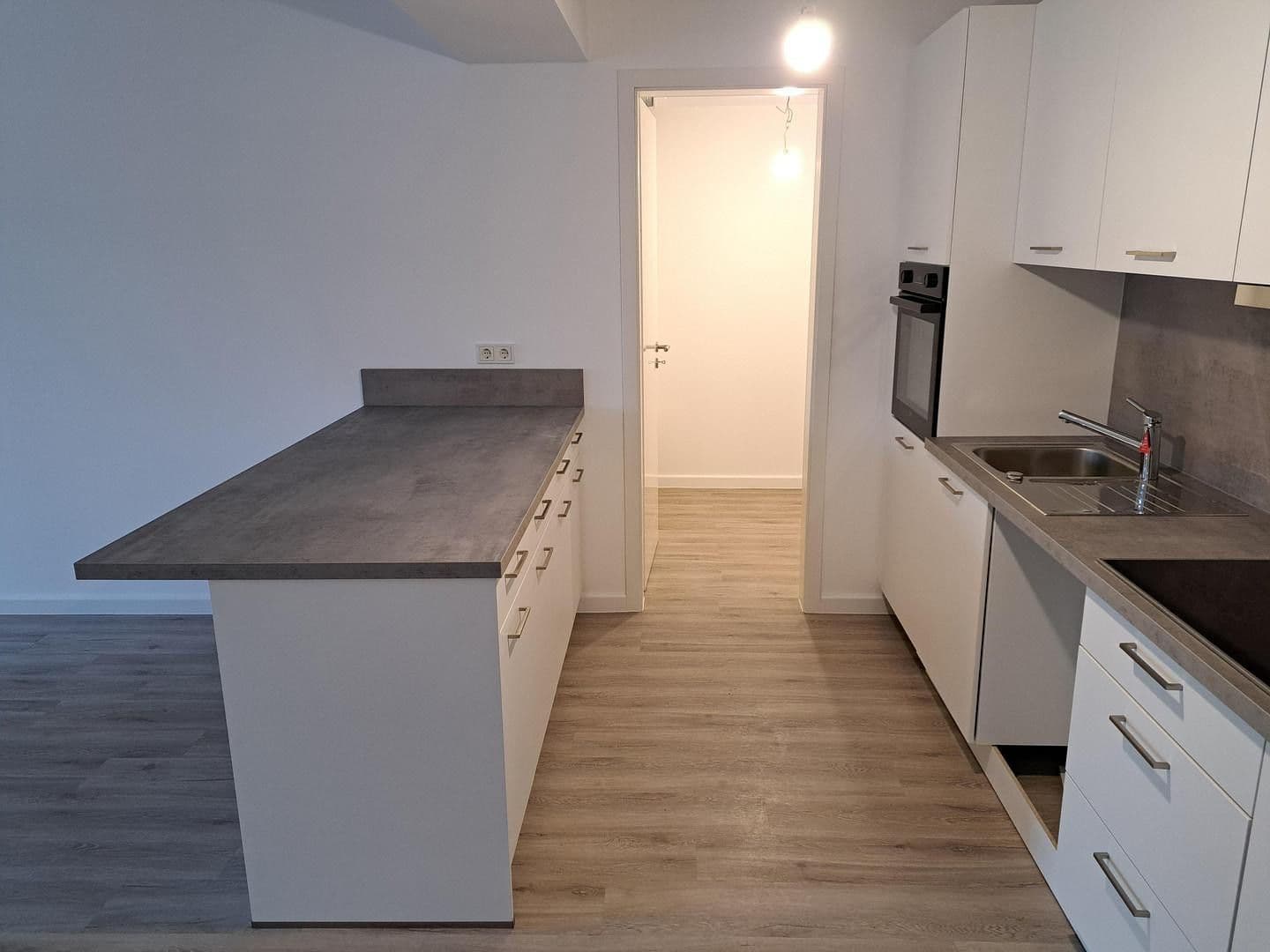 Pronájem bytu 2+1 88 m², Schützenstraße 5, Bad Oldesloe, Šlesvicko-Holštýnsko Pronájem bytu 2+1 88 m², Schützenstraße 5, Bad Oldesloe, Šlesvicko-Holštýnsko
