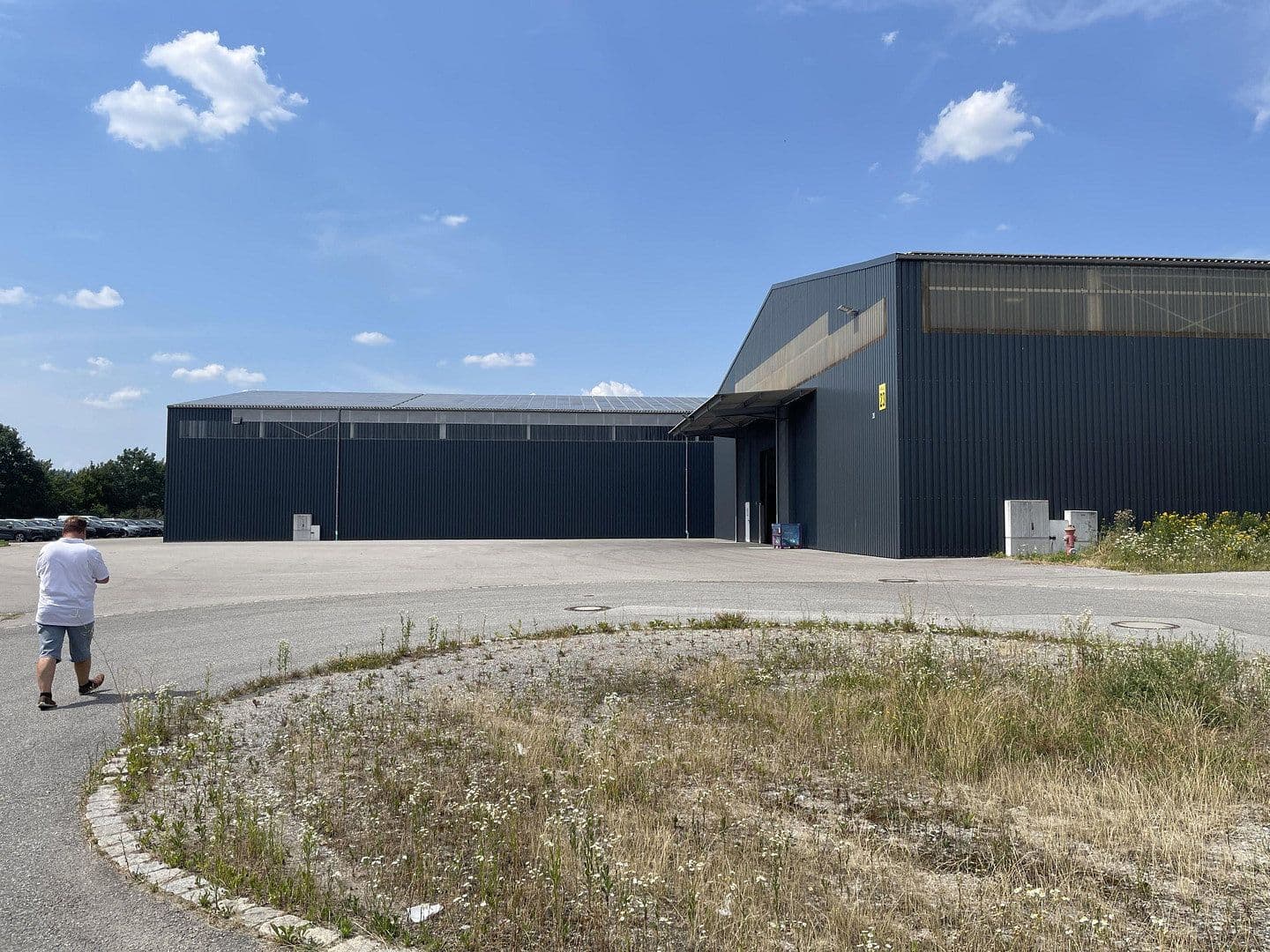 Pronájem nebytového prostoru 1.505 m², Im Gewerbepark 1, Hunderdorf, Bavorsko Pronájem nebytového prostoru 1.505 m², Im Gewerbepark 1, Hunderdorf, Bavorsko