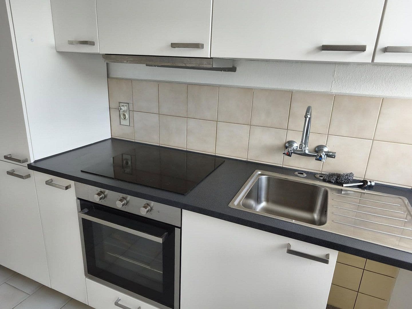 Pronájem bytu 3+1 57 m², Paul-Sorge-Straße 92, Hamburg, Hamburg Pronájem bytu 3+1 57 m², Paul-Sorge-Straße 92, Hamburg, Hamburg