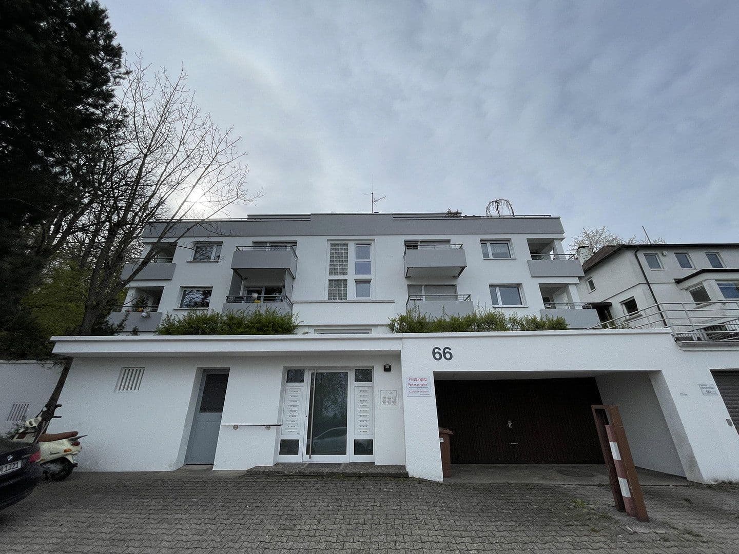 Pronájem bytu 1+1 28 m², Obere Weinsteige 66, Stuttgart, Bádensko-Württembersko Pronájem bytu 1+1 28 m², Obere Weinsteige 66, Stuttgart, Bádensko-Württembersko