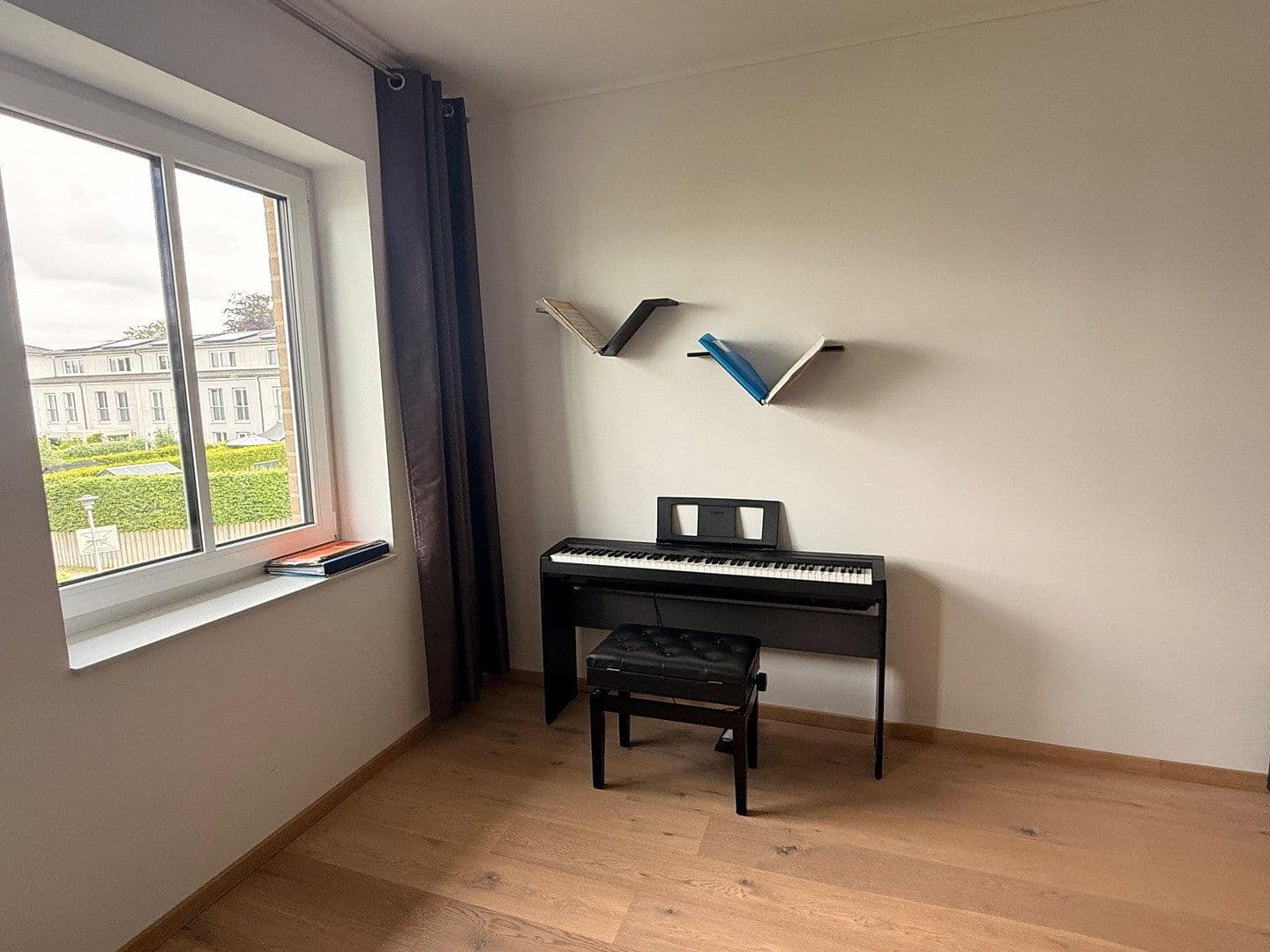 Prodej domu 111 m², pozemek 123 m², Ahrensburg, Šlesvicko-Holštýnsko Prodej domu 111 m², pozemek 123 m², Ahrensburg, Šlesvicko-Holštýnsko