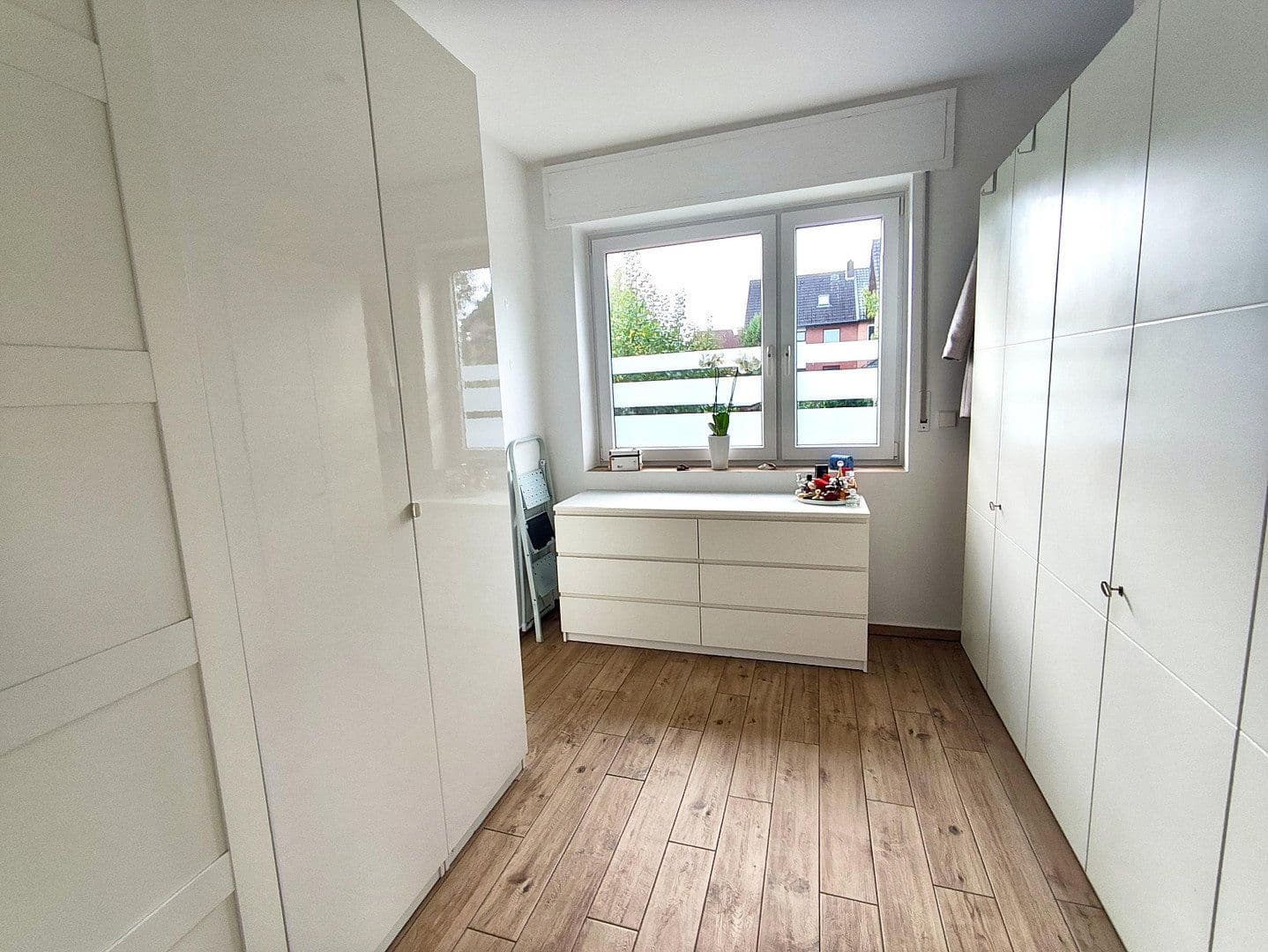 Prodej domu 177 m², pozemek 723 m², Langenhagen, Dolní Sasko Prodej domu 177 m², pozemek 723 m², Langenhagen, Dolní Sasko