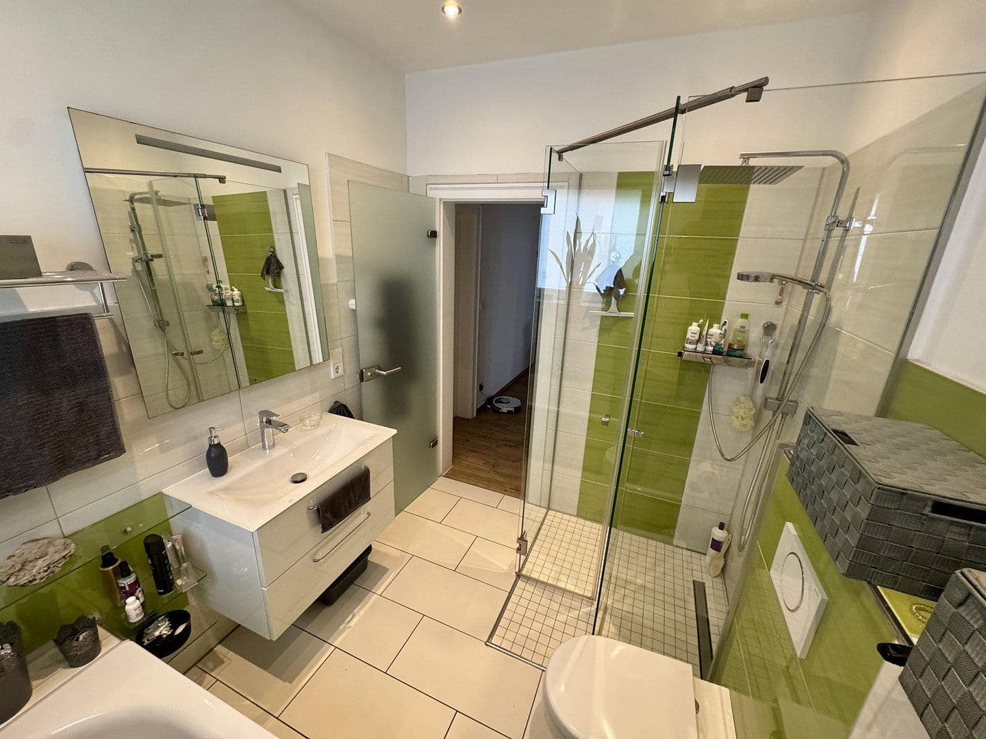 Prodej domu 177 m², pozemek 723 m², Langenhagen, Dolní Sasko Prodej domu 177 m², pozemek 723 m², Langenhagen, Dolní Sasko