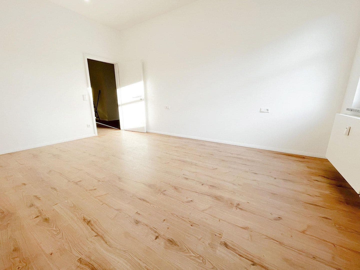 Pronájem bytu 4+kk 95 m², Ilsfeld, Bádensko-Württembersko Pronájem bytu 4+kk 95 m², Ilsfeld, Bádensko-Württembersko