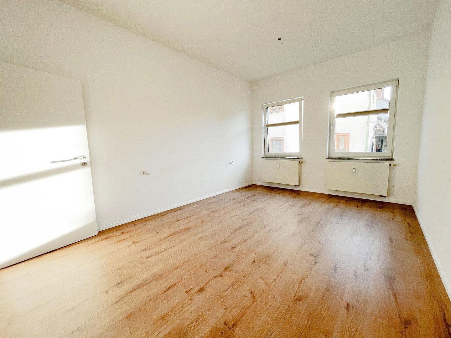 Pronájem bytu 4+kk 95 m², Ilsfeld, Bádensko-Württembersko Pronájem bytu 4+kk 95 m², Ilsfeld, Bádensko-Württembersko