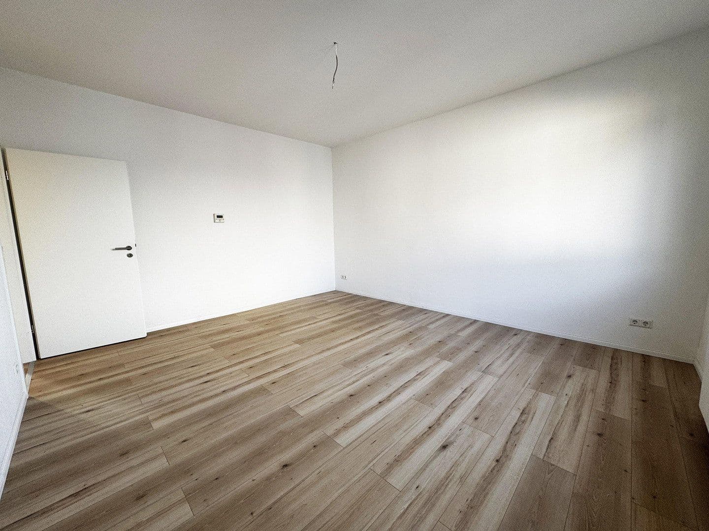 Pronájem bytu 4+1 83 m², Heilbronn, Bádensko-Württembersko Pronájem bytu 4+1 83 m², Heilbronn, Bádensko-Württembersko