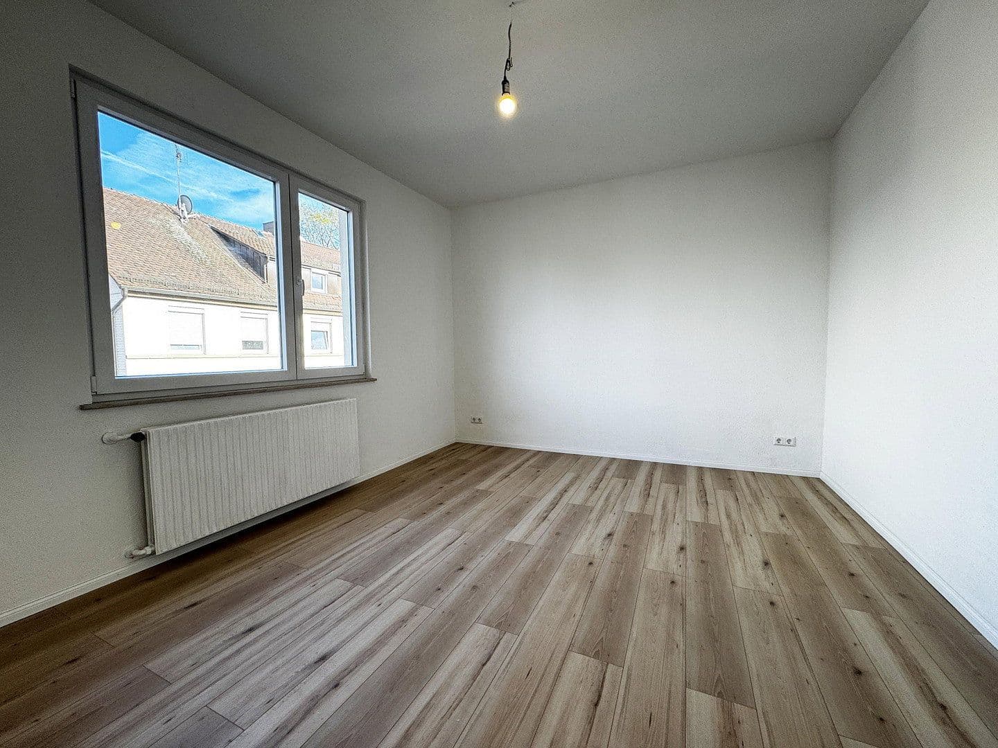 Pronájem bytu 4+1 83 m², Heilbronn, Bádensko-Württembersko Pronájem bytu 4+1 83 m², Heilbronn, Bádensko-Württembersko