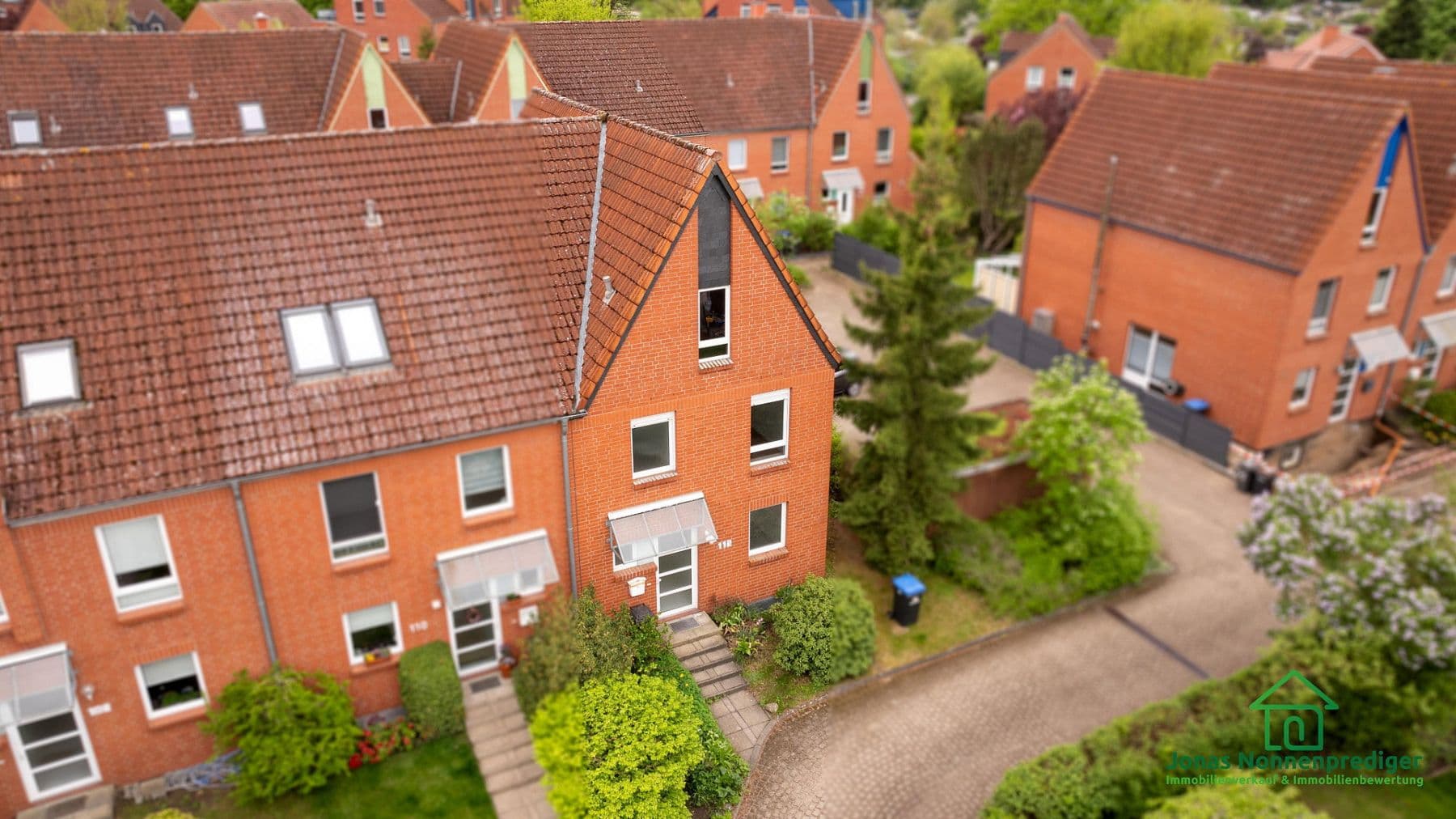 Prodej domu 151 m², pozemek 227 m², Nedderfeld 112, Schwerin, Mecklenburg-Vorpommern Prodej domu 151 m², pozemek 227 m², Nedderfeld 112, Schwerin, Mecklenburg-Vorpommern