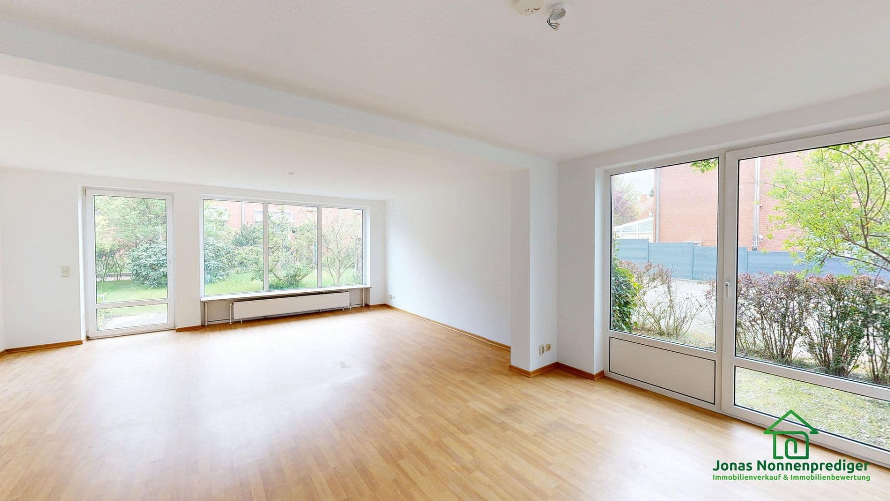 Prodej domu 151 m², pozemek 227 m², Nedderfeld 112, Schwerin, Mecklenburg-Vorpommern Prodej domu 151 m², pozemek 227 m², Nedderfeld 112, Schwerin, Mecklenburg-Vorpommern