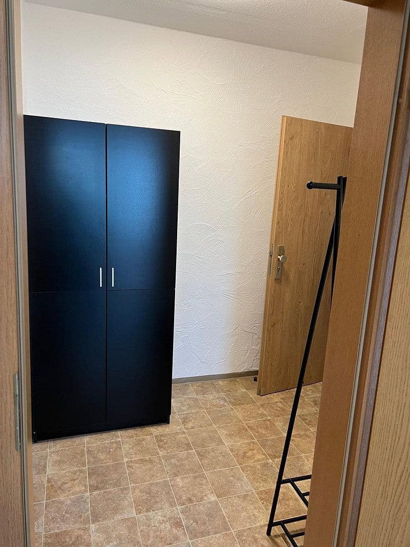 Pronájem bytu 1+1 28 m², Hüttendorfer Straße 4, Erlangen, Bavorsko Pronájem bytu 1+1 28 m², Hüttendorfer Straße 4, Erlangen, Bavorsko